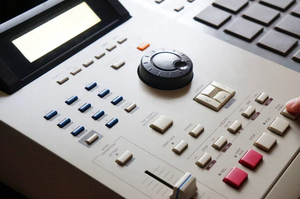 Sound Recording Equipment Hip Hop Music Producer Makes Beat Push — Stock Photo, Image