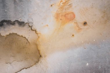 Hacim biçimleri, renkli şekillerden ve çizgilerden oluşan soyut arkaplan ve akrilik boya karışımı. Güzel grafiti sokak sanatı. T duvarlarında modaya uygun renklerin soyut yaratıcı çizimi