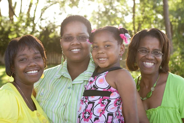 African American mor dotter och mormor. — Stockfoto