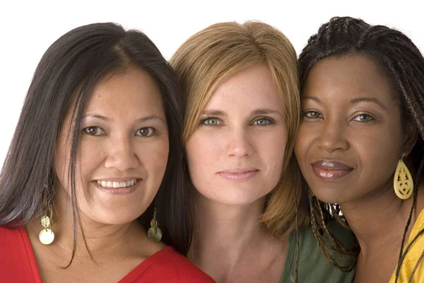 Diverse groep van vrouwen geïsoleerd op wit. — Stockfoto