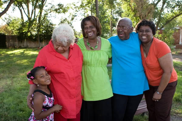 Generations of African American women. Loving family. — Stock Photo, Image