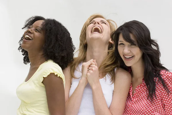 Grupo diverso de mulher isolada em branco . — Fotografia de Stock