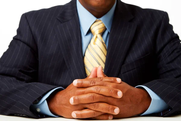 Afro-Amerikaanse zakenman op wit wordt geïsoleerd. — Stockfoto