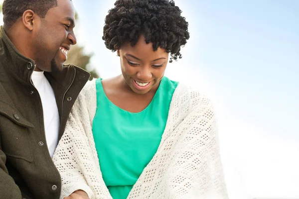 Retrato de um casal afro-americano . — Fotografia de Stock