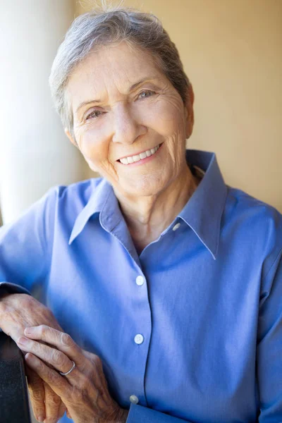 Saludable anciano mujer madura — Foto de Stock