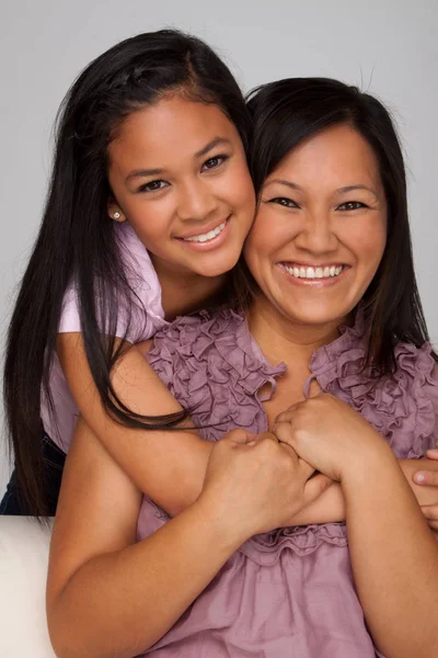 Madre e figlia. — Foto Stock