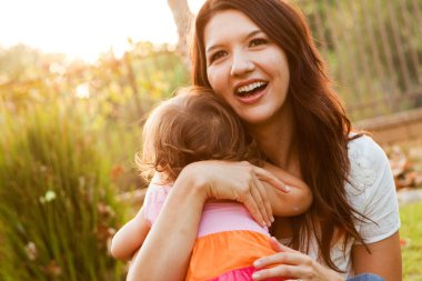 İspanyol anne ve kızı.