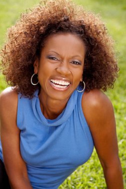 Afro-Amerikan Olgun kadın.