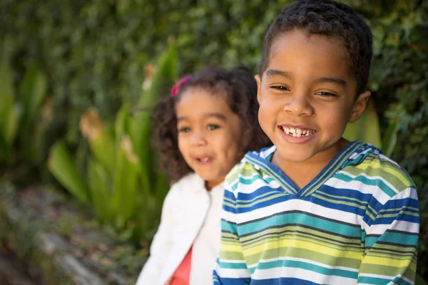 Hispanic brother and sister. — Stock Photo, Image