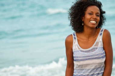 gülümseyen güzel Olgun kadın.