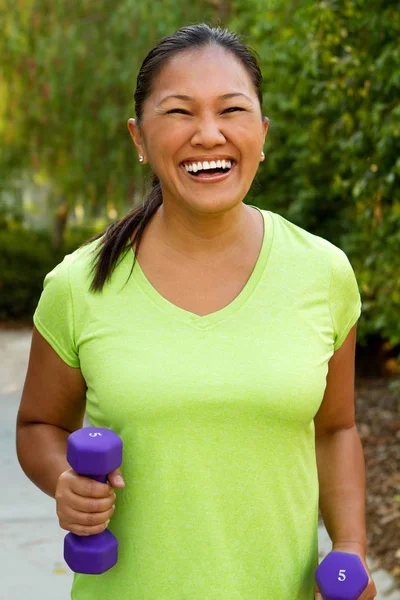 Sağlıklı kadın egzersiz ve Başlarken fit. — Stok fotoğraf