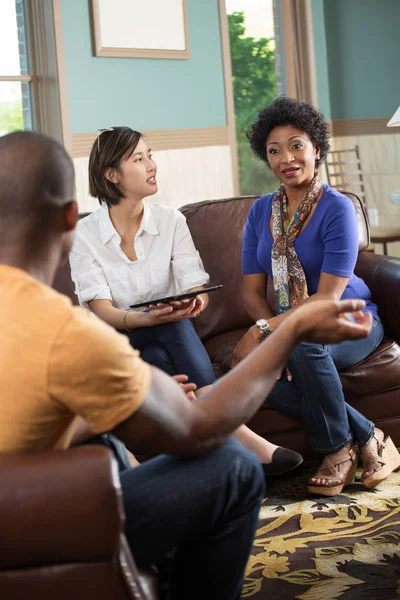 Small community group in a support group. — Stock Photo, Image