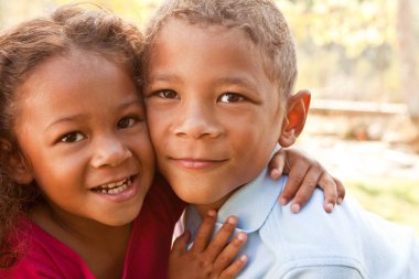 karışık ırk kardeş.