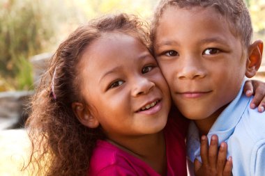 karışık ırk kardeş.