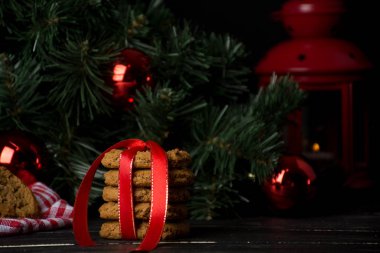 Yulaf ezmeli kurabiye Noel dekorasyonu ile