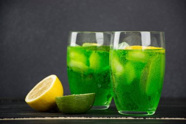 Estragon içecek bir bardak