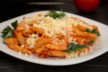 Soslu Penne makarna