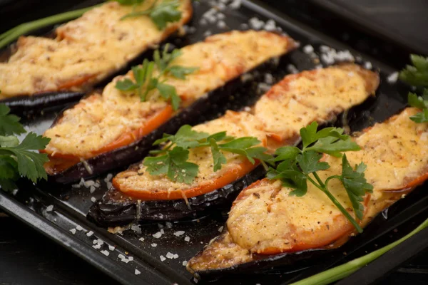 Gegrilde en gebakken aubergines — Stockfoto