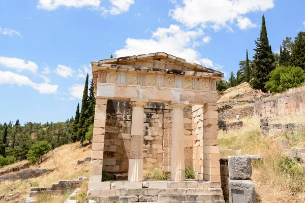Tesoro Los Atenienses Ladera Del Yacimiento Arqueológico Delfos Grecia — Foto de Stock