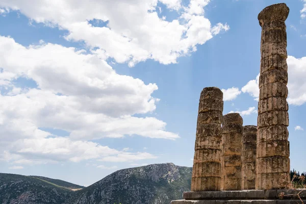 Columna Jónica Delfi Grecia — Foto de Stock