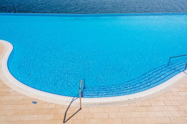  Rabac, Istria bölge, Hırvatistan denize bakan Yüzme Havuzu 