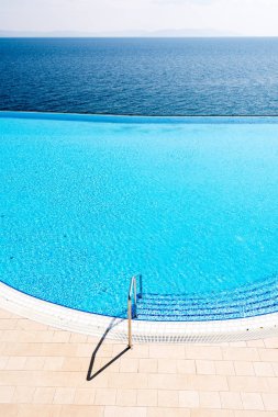  Rabac, Istria bölge, Hırvatistan denize bakan Yüzme Havuzu 