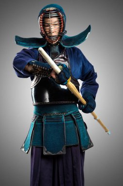 erkek gelenek kendo zırh shinai (bambu kılıcı ile).
