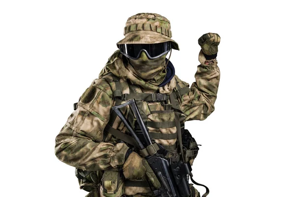 Soldato delle forze speciali con fucile . — Foto Stock