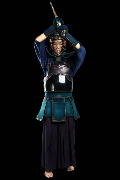 Macho na tradição kendo armadura com shinai (espada de bambu ). — Fotografia de Stock