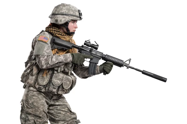 Kvinnlig Us Army soldat med gevär. — Stockfoto