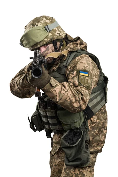 우크라 이나군 기계화 군복을 장교는 바탕에 갈라진 고립되어 있었다 우크라이나 — 스톡 사진