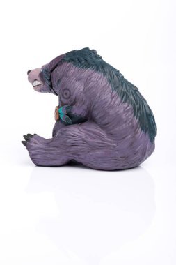 Moskova, Rusya - 20 Mayıs 2018: World of Wwarcraft oyunundan ayı karakterleri. Aksiyon figürleri. 2007 Dc Unilimited, Dc Comics ve Blizzard Entertainment, Inc. All Right Reserved.