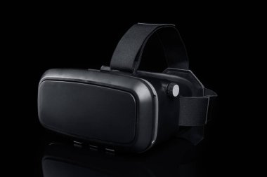 sanal gerçeklik gözlüğü (vr), ayna yansıması ile siyah arkaplanda yarı izole hale getirildi