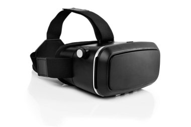 sanal gerçeklik gözlüğü (vr), ayna yansıması ile beyaz arkaplanda izole edilmiş bir şekilde yarı yarıya döndürüldü