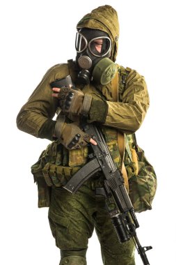 Kıyametten sonraki asker. Stüdyoda çekilmiş. beyaz arkaplanda izole