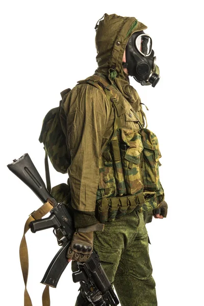 Postapokalyptisk Soldat Skjuten Studion Isolerad Vit Bakgrund — Stockfoto