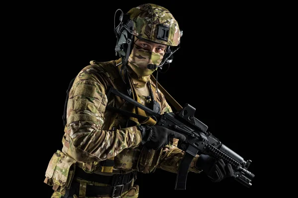 Soldat Tenant Fusil Assaut Uniforme Conforme Aux Services Spéciaux Fédération — Photo