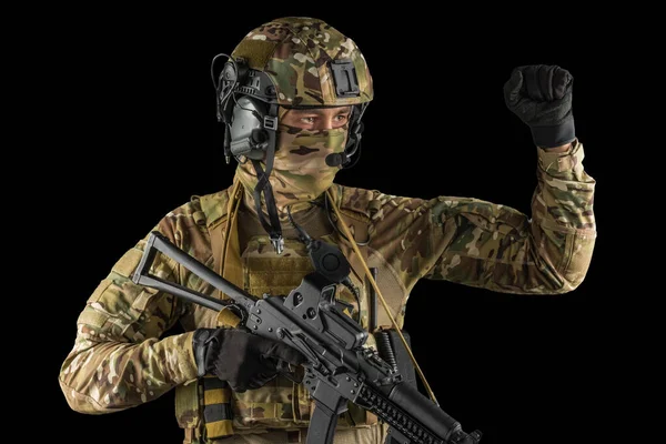 Voják Držící Útočnou Pušku Uniforma Odpovídá Zvláštním Službám Ruské Federace — Stock fotografie