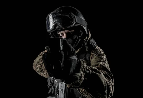 One Soldier Holding Assault Rifle Uniform Conforms Special Services Fsb — Stock Photo, Image