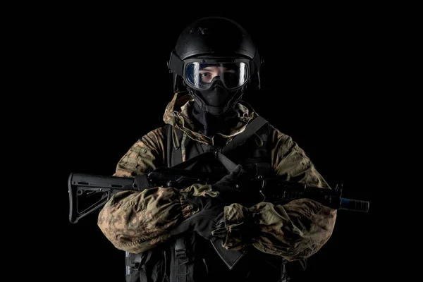 One Soldier Holding Assault Rifle Uniform Conforms Special Services Fsb — Stock Photo, Image