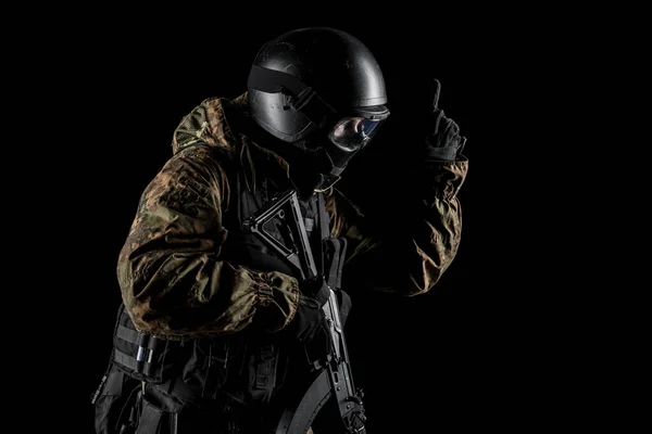 Soldado Sosteniendo Rifle Asalto Uniforme Ajusta Los Servicios Especiales Fsb —  Fotos de Stock