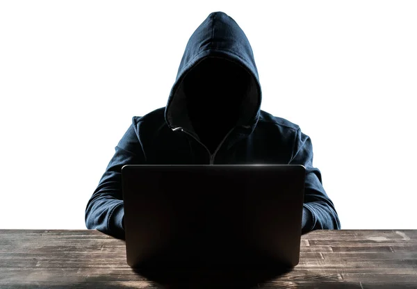 Hacker Depan Komputernya Wajah Gelap Terisolasi Pada Latar Belakang Putih — Stok Foto