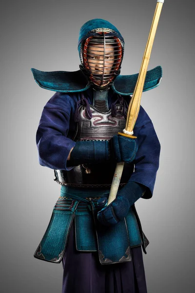 Retrato Homem Lutador Kendo Com Shinai Espada Bambu Foi Baleado — Fotografia de Stock