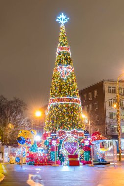 MOSCOW, Rusya - 24 ARALIK 2016: Noel ağacı