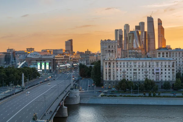 Москва Россия Июля 2016 Ночной Вид Бородинский Мост Через Москву — стоковое фото