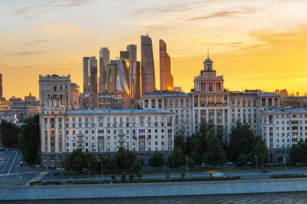 Moskva Rusko Června 2016 Večerní Pohled Obchodní Komplex Moskevské Město — Stock fotografie