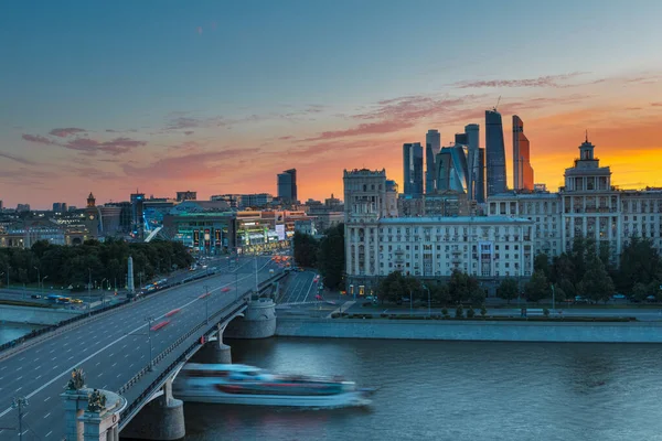 Moskva Rusko Července 2016 Noční Pohled Borodinský Most Přes Řeku — Stock fotografie