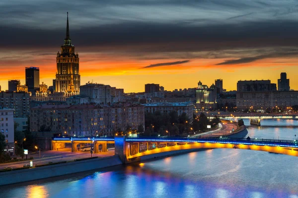 Μόσχα Ρωσία Jule 2016 Night View Borodinsky Bridge Moskva River — Φωτογραφία Αρχείου