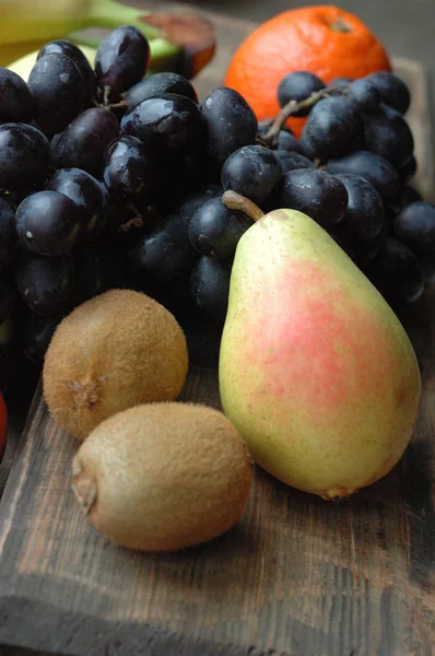 Muita fruta suculenta — Fotografia de Stock