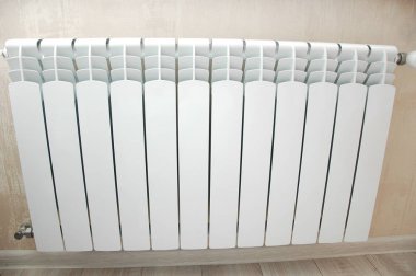 Beyaz Isıtma pil odasında yakın çekim.